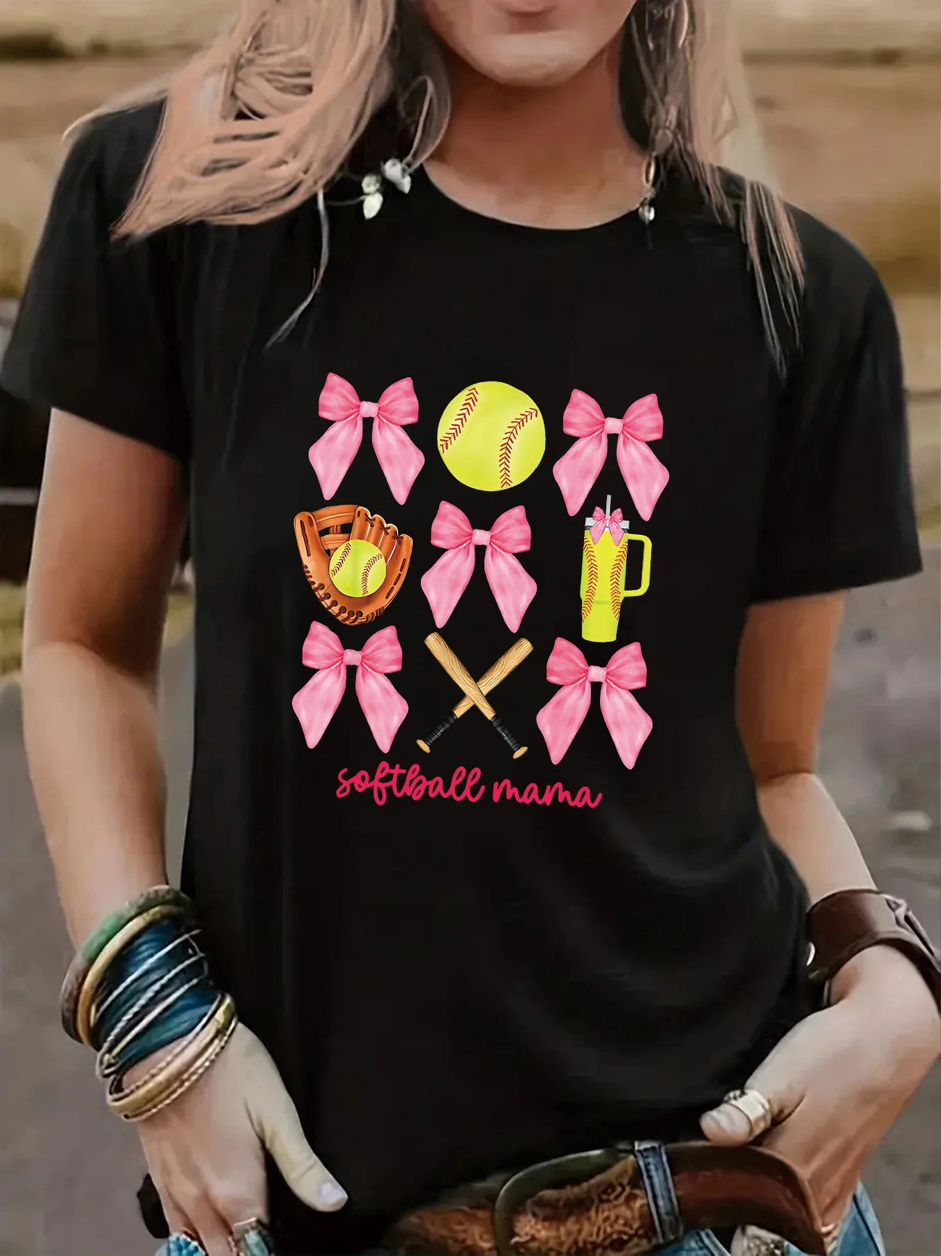 2025 Summer New Funny Softball Bow Soft Baseball Mom Printed Tee T-shirt Round Neck Short Sleeved Top Daily Wear Clothing